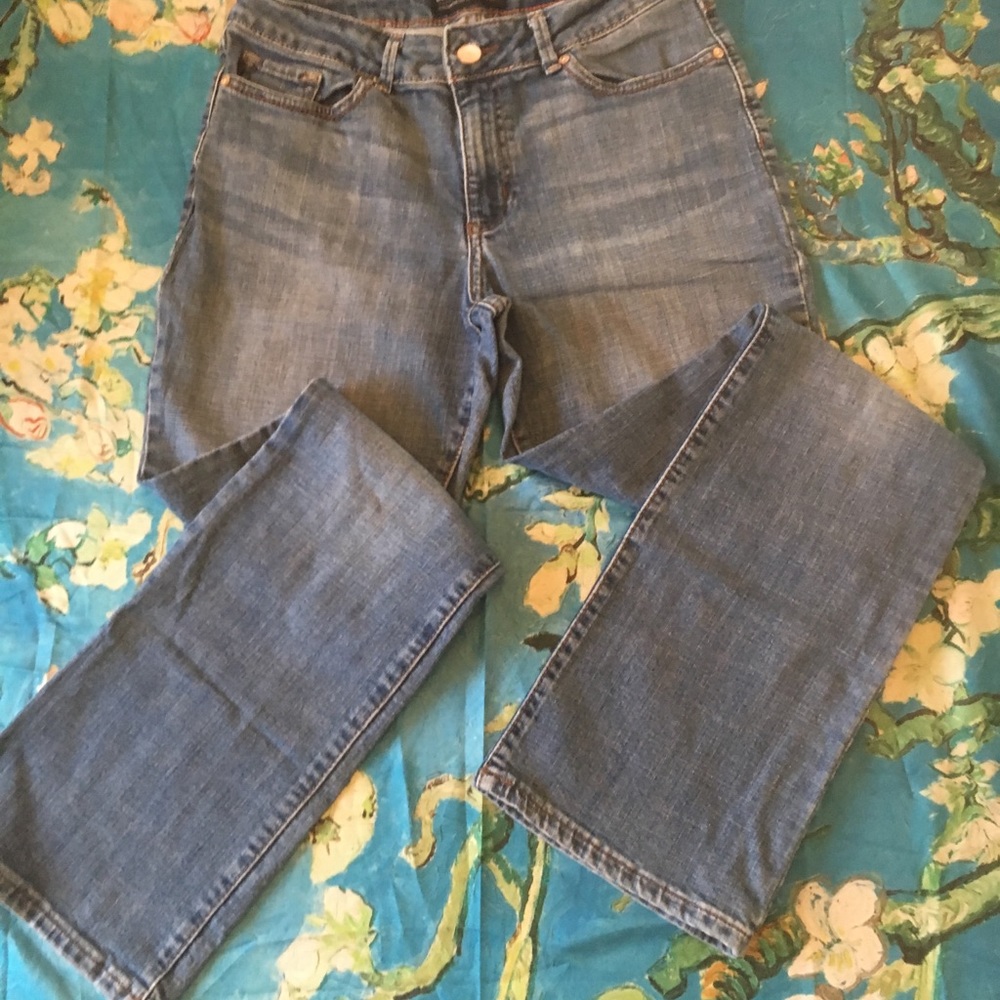 Blue Jeans - Picture 4 of 4